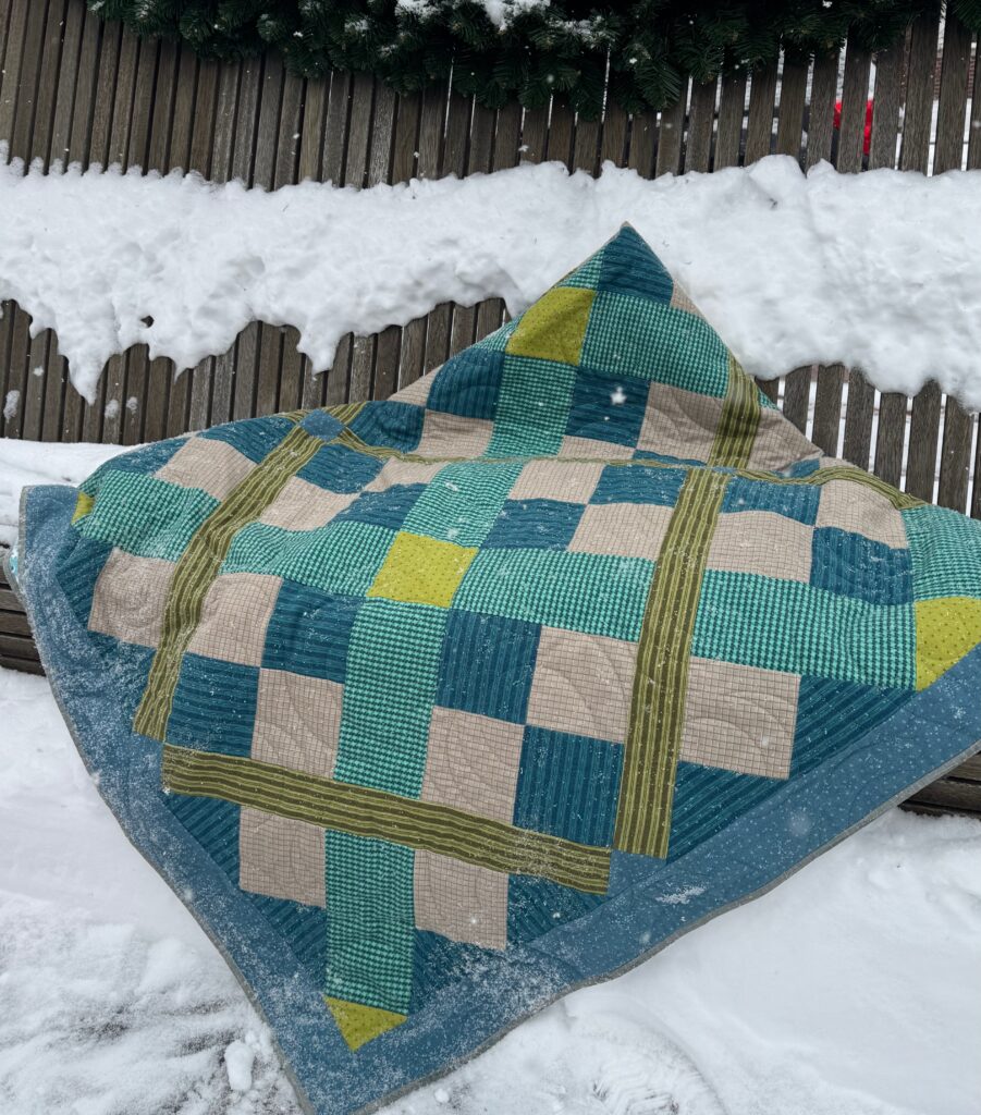 Stitcher's Flannel

Argyle quilt pattern by Shannon Arnstein