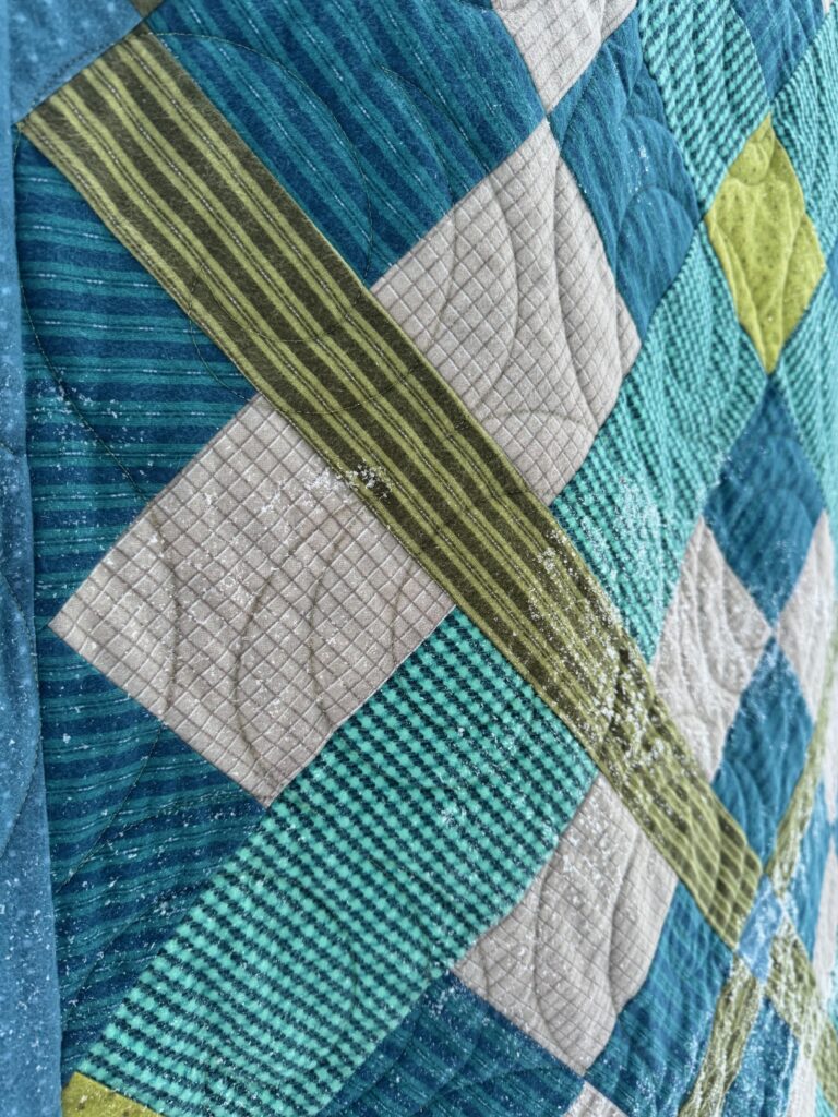 Stitcher's Flannel

Argyle quilt pattern by Shannon Arnstein