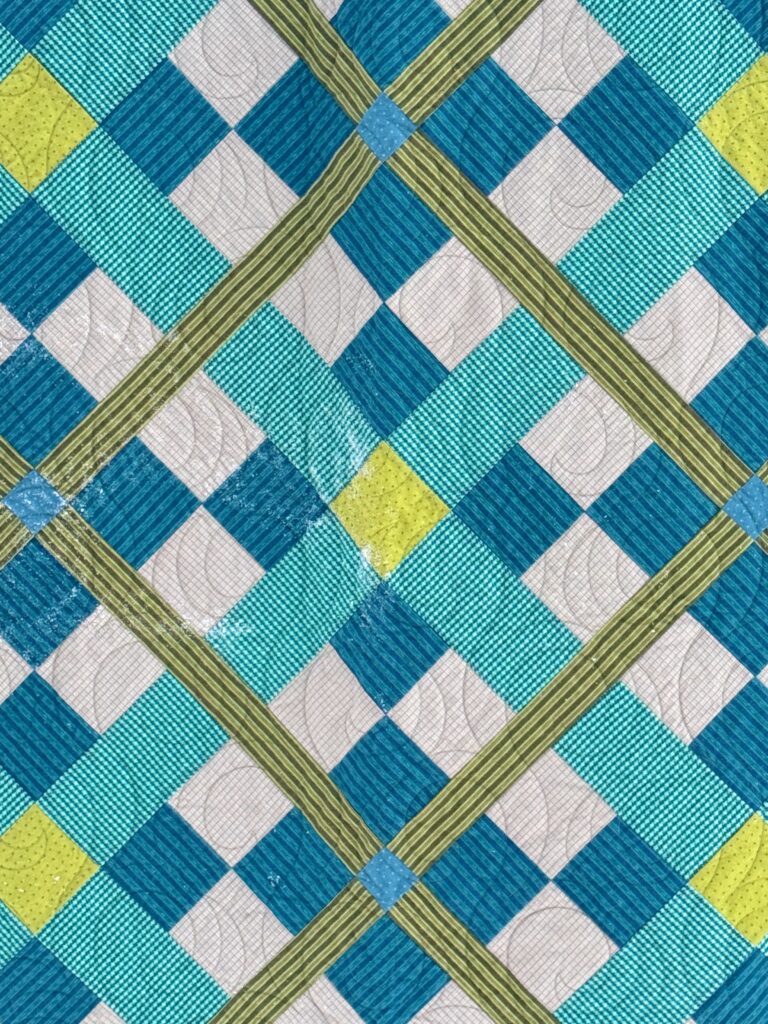 Stitcher's Flannel

Argyle quilt pattern by Shannon Arnstein