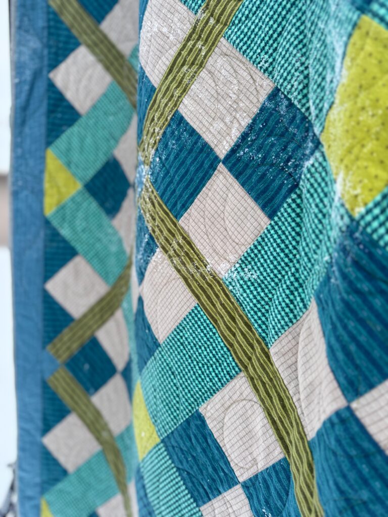 Stitcher's Flannel

Argyle quilt pattern by Shannon Arnstein